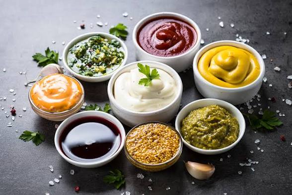OLIO,ACETO,SALSE IN BOTTIGLIA